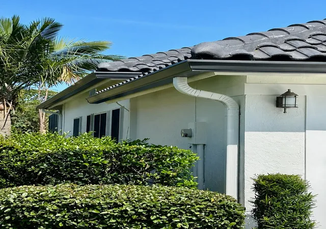 3rd image of 4848 Se Mariner Village Ln, Stuart, FL 34997 | MLS# B26044575