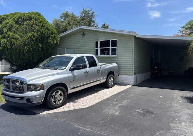 5th image of 4520 Nw 68Th Pl, Coconut Creek, FL 33073 | MLS# B26044599