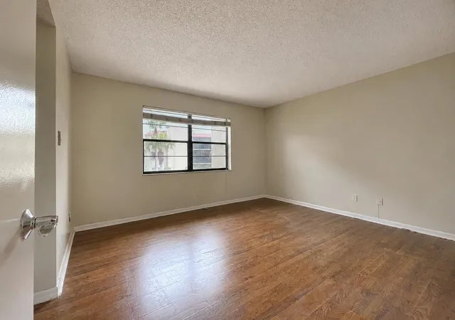 2nd image of 2050 Oleander Blvd #4-206, Fort Pierce, FL 34950 | MLS# B26044635
