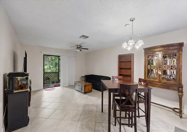 Homes for sale in Royal Palm Beach, FL | 1303 Lakeview E, Royal Palm Beach, FL 33411 | MLS# B26044645