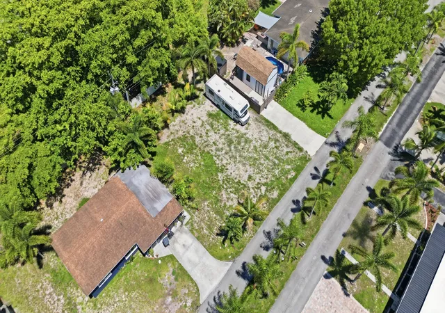 4th image of 000 Morrison Ave, Lake Worth, FL 33463 | MLS# B26044649