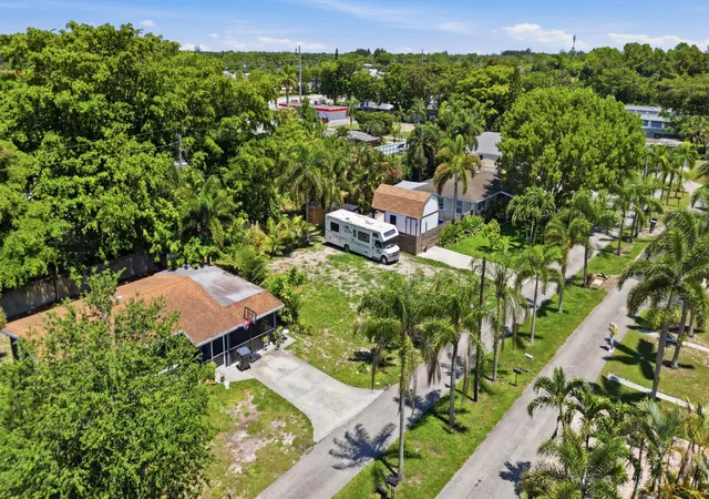 5th image of 000 Morrison Ave, Lake Worth, FL 33463 | MLS# B26044649