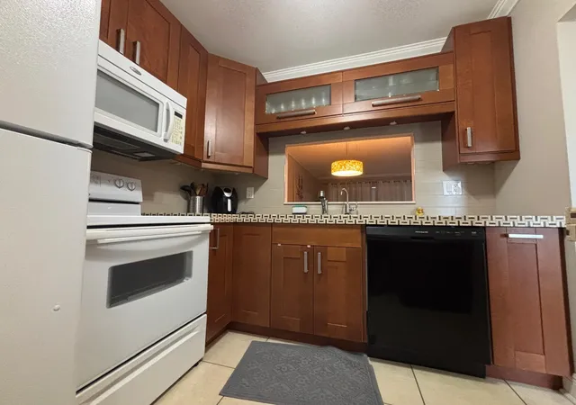 Homes for sale in Lauderdale Lakes, FL | 5171 W Oakland Park Blvd #308, Lauderdale Lakes, FL 33313 | MLS# B26044661