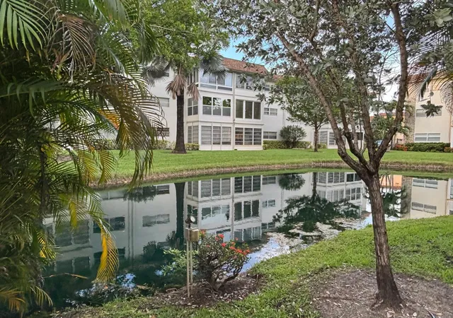 Homes for sale in Lauderdale Lakes, FL | 5171 W Oakland Park Boulevard, Lauderdale Lakes, FL 33313 | Houzeo