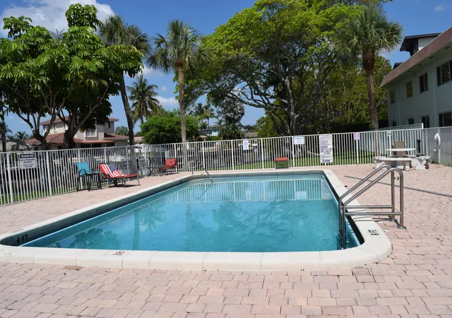 2nd image of 151 Se 6Th Ave, Pompano Beach, FL 33060