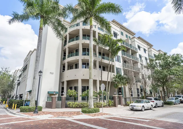 Homes for sale in Plantation, FL | 510 Nw 84th Ave #642, Plantation, FL 33324 | MLS# B26044684