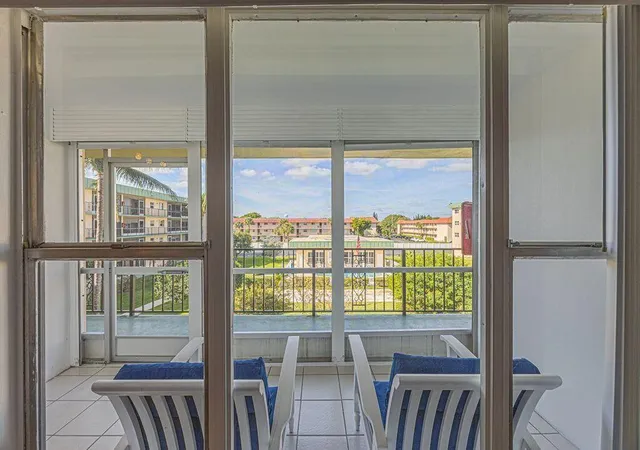 Homes for sale in Deerfield Beach, FL | 808 Se 7th St #305, Deerfield Beach, FL 33441 | MLS# B26044688