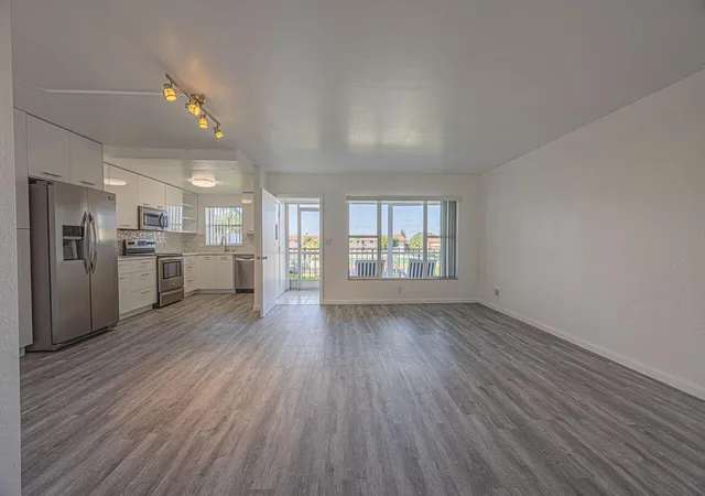 Homes for sale in Deerfield Beach, FL | 808 Se 7Th St #305, Deerfield Beach, FL 33441 | MLS# B26044688