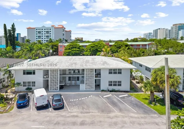 Homes for sale in Pompano Beach, FL | 3213 Colony Club Rd #3-E, Pompano Beach, FL 33062 | MLS# A12042107