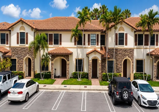 Homes for sale in Hialeah, FL | 8954 W 35th Way, Hialeah, FL 33018 | MLS# A12042211