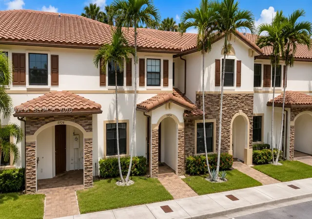 Homes for sale in Hialeah, FL | 8954 W 35th Way, Hialeah, FL 33018 | MLS# A12042211