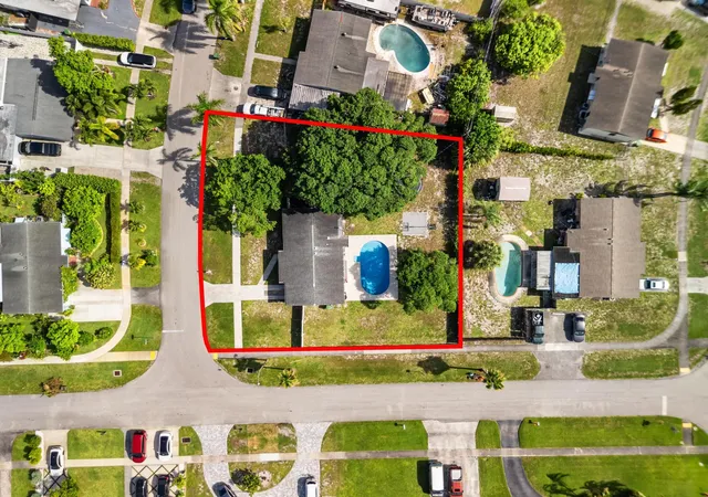 35th image of 153 Abaco Dr, Palm Springs, FL 33461 | MLS# B26044718