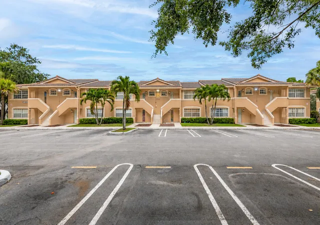 2nd image of 4263 Nw 115th Ave #4263, Coral Springs, FL 33065 | MLS# B26044884