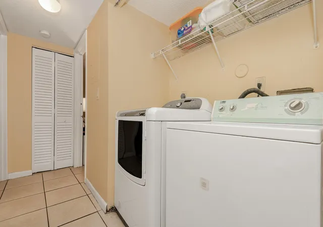 2nd image of 4263 NW 115th Ave, Coral Springs, FL 33065