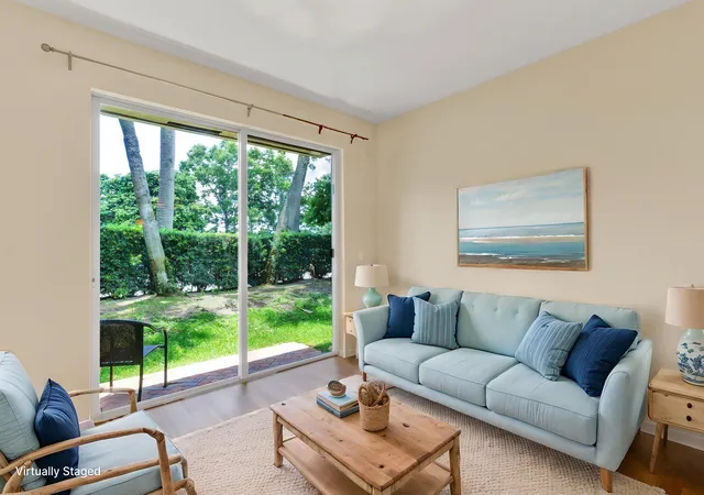 Homes for sale in Vero Beach, FL | 9975 E Villa Cir, Vero Beach, FL 32966 | MLS# B26044894