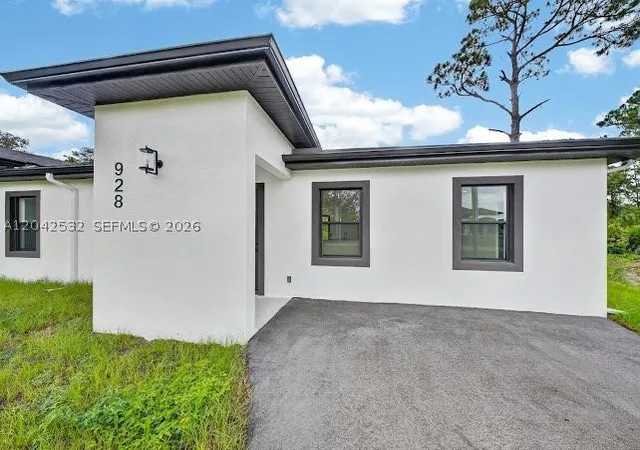 4th image of 928-930 Hepburn Ave, Lehigh Acres, FL 33974 | MLS# A12042532