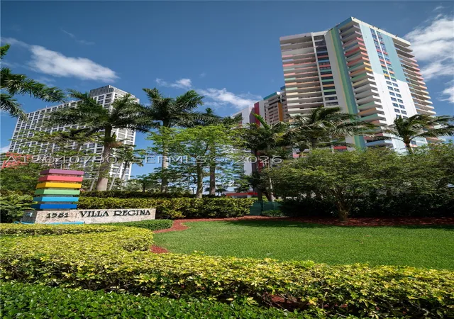Listing Photo 1 - Condo for sale in Villa Regina Condominium located at 1581 Brickell Ave, Miami, FL 33129 - Unit #PH104