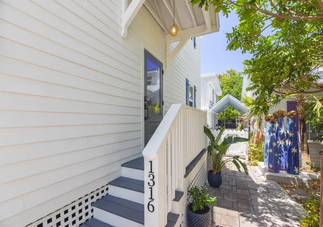 Homes for sale in Key West, FL | 1316 Royal St #6, Key West, FL 33040 | MLS# B26044978