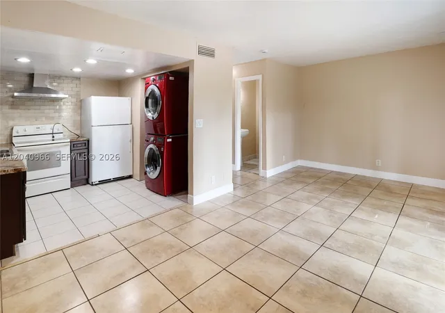3rd image of 6336 Boulevard Of Champions #5, Pompano Beach, FL 33068 | MLS# A12040966