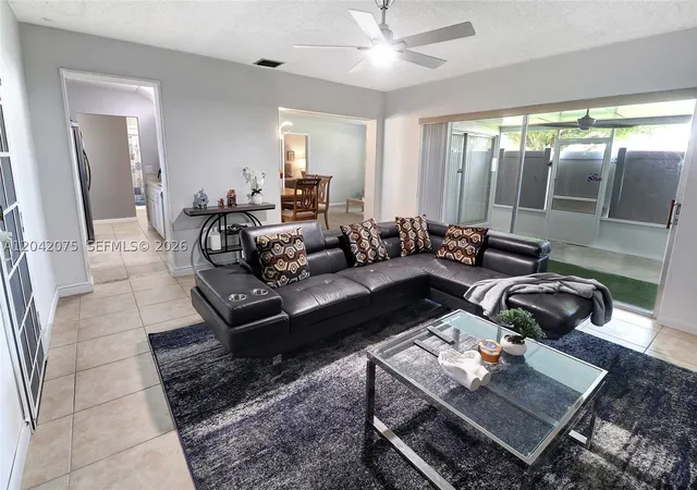 2nd image of 14771 Wildflower Ln, Delray Beach, FL 33446 | MLS# A12042075