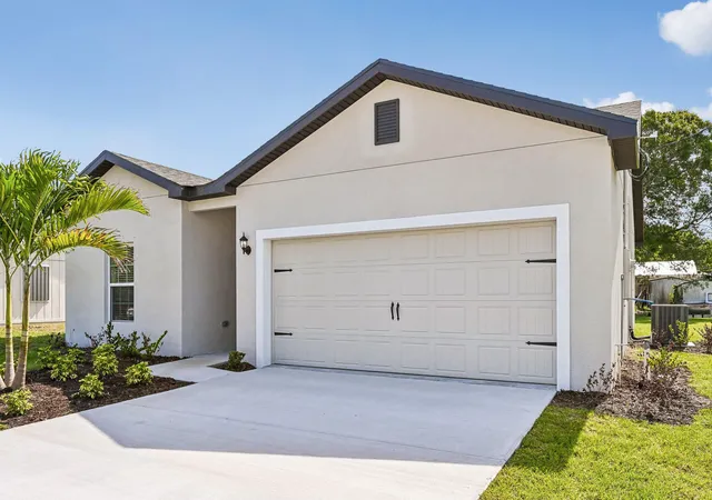 1st image of 5200 Hickory Dr, Fort Pierce, FL 34982 | MLS# B26045021