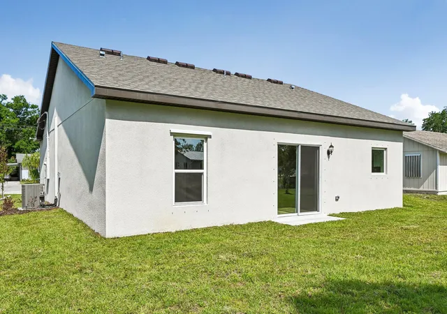 28th image of 5200 Hickory Dr, Fort Pierce, FL 34982 | MLS# B26045021