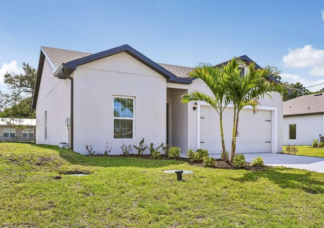 3rd image of 5200 Hickory Dr, Fort Pierce, FL 34982 | MLS# B26045021