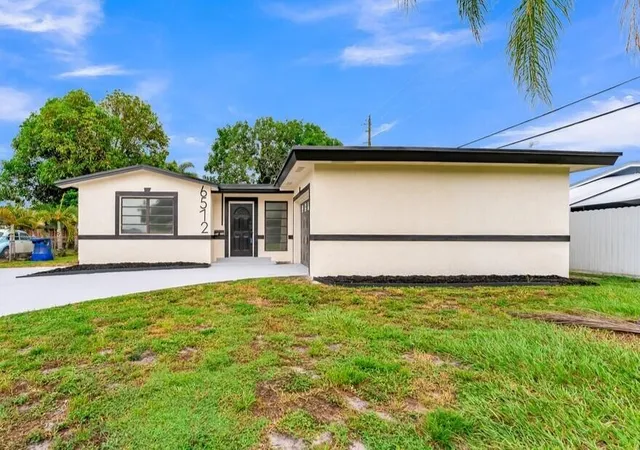 Homes for sale in Hollywood, FL | 6572 Pierce St, Hollywood, FL 33024 | MLS# B26045020