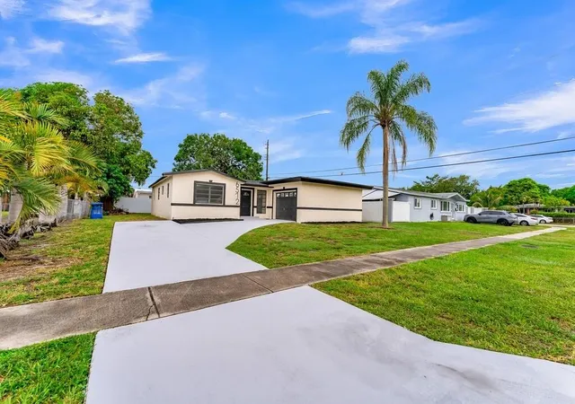 Homes for sale in Hollywood, FL | 6572 Pierce St, Hollywood, FL 33024 | MLS# B26045020