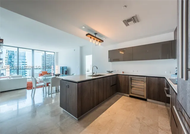 Homes for sale in Miami, FL | 88 Sw 7 Street #3403, Miami, FL 33130 | MLS# A12042801