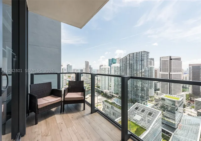 Homes for sale in Miami, FL | 88 Sw 7 Street #3403, Miami, FL 33130 | MLS# A12042801