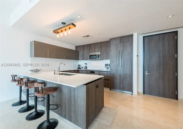 Homes for sale in Miami, FL | 88 Sw 7 Street #3403, Miami, FL 33130 | MLS# A12042801