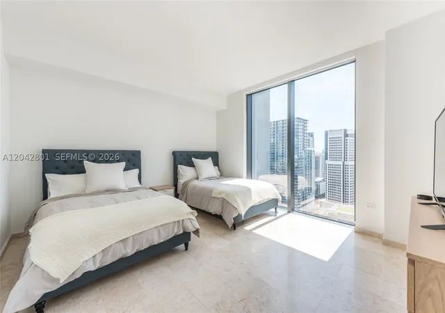 Homes for sale in Miami, FL | 88 Sw 7 Street #3403, Miami, FL 33130 | MLS# A12042801