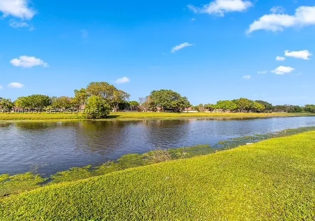 18th image of 4351 Leicester Ct, West Palm Beach, FL 33409 | MLS# A12042531