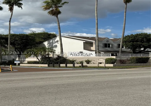 Homes for sale in Hialeah, FL | 17515 Nw 67Th Ct #G-22, Hialeah, FL 33015 | MLS# A12041470