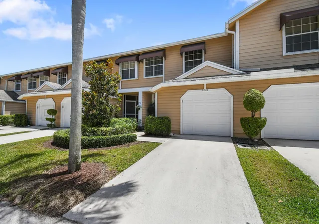 Homes for sale in Boca Raton, FL | 5266 Sapphire Vly, Boca Raton, FL 33486 | MLS# B26045072