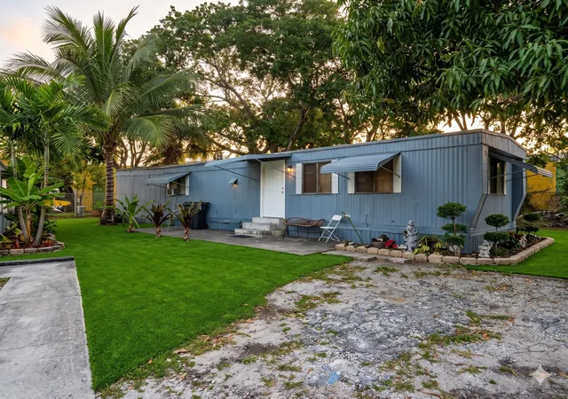 1st image of 3 Ferne Ln, Lake Worth, FL 33467 | MLS# B26045076