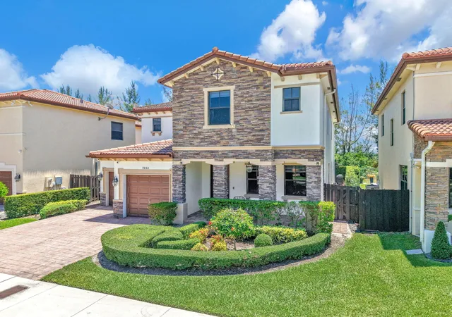 2nd image of 9860 Nw 86th Ter, Doral, FL 33178 | MLS# B26045184