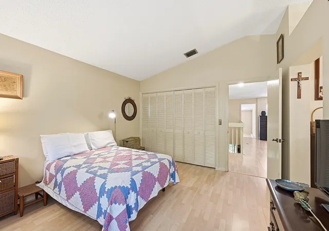 3rd image of 2118 Discovery Cir W, Deerfield Beach, FL 33442 | MLS# B26045206