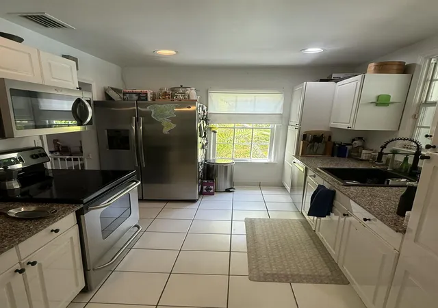 4th image of 815 Se 7Th St, Fort Lauderdale, FL 33301 | MLS# B26045217