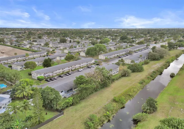 Homes for sale in Margate, FL | 651 Nw 80th Terrace, Margate, FL 33063 | Houzeo