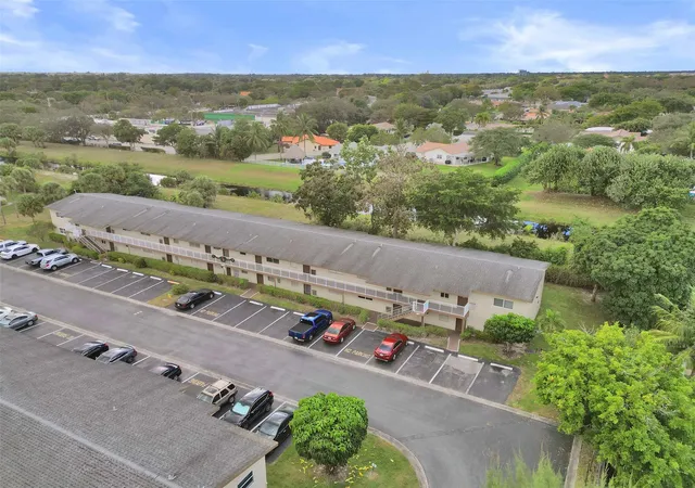 Homes for sale in Margate, FL | 651 Nw 80th Terrace, Margate, FL 33063 | Houzeo