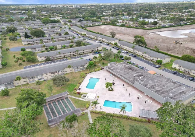 Homes for sale in Margate, FL | 651 Nw 80th Terrace, Margate, FL 33063 | Houzeo