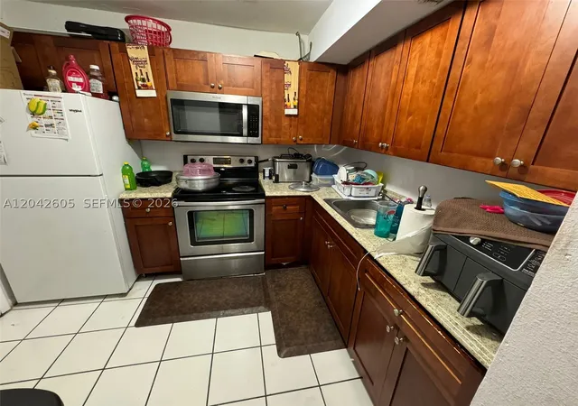 Condo for sale at 3600 Nw 21St St #301, Lauderdale Lakes, FL 33311 | MLS# A12042605 | Listing updated on 2026-08-26