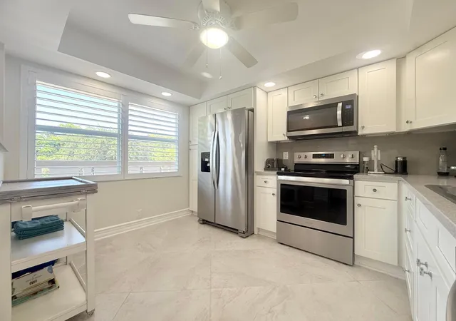 2nd image of 2301 Lucaya Ln, Coconut Creek, FL 33066