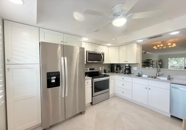 3rd image of 2301 Lucaya Ln, Coconut Creek, FL 33066