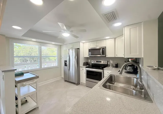 5th image of 2301 Lucaya Ln, Coconut Creek, FL 33066