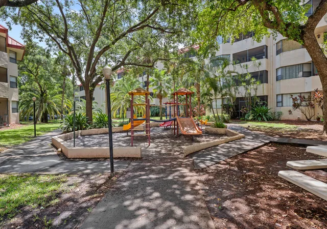 Homes for sale in Plantation, FL | 7401 Nw 16th St #102, Plantation, FL 33313 | MLS# B26045334