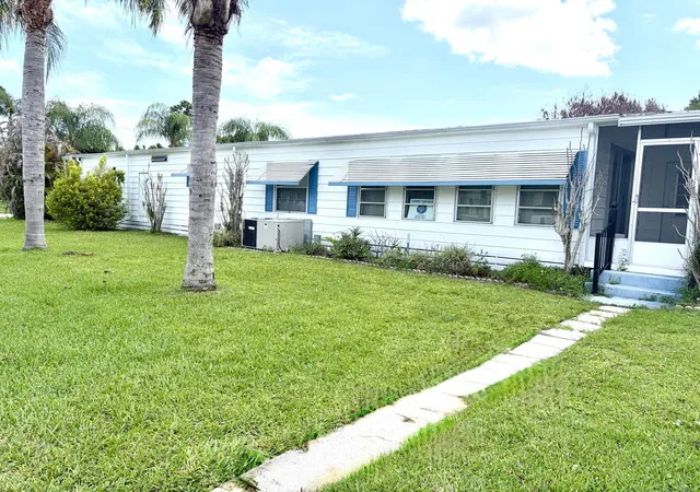 Homes for sale in Port St Lucie, FL | 52 Camino Del Rio, Port St Lucie, FL 34952 | MLS# B26045339