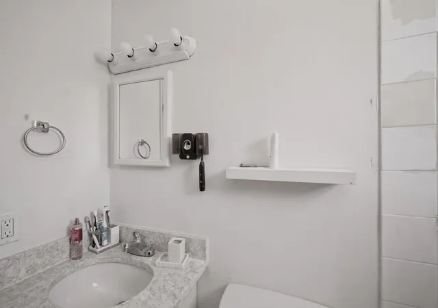 Homes for sale in Hialeah, FL | 2710 W 60th Pl #205, Hialeah, FL 33016 | MLS# B26045359